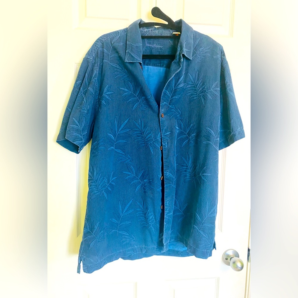 Tommy Bahama Short Sleeve Button-Up Shirt